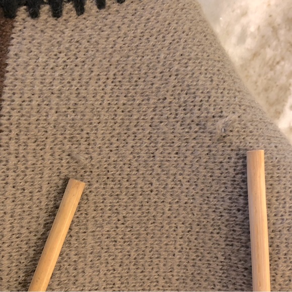 ☀️ Christina Lee Sleeveless Shawl Wrap Style in Creamy Browns - Picture 8 of 9